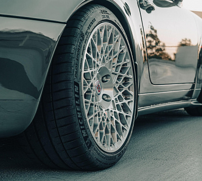 Фото дисков HRE 501M на Porsche 911 IV