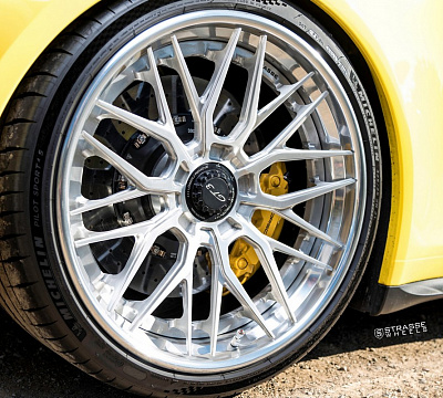 Фото дисков Strasse Wheels SV10M Deep Concave FS на Porsche 911 VII
