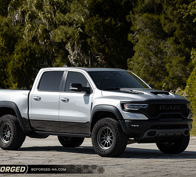 Фото дисков BC Forged TD01 на Ram 1500 V