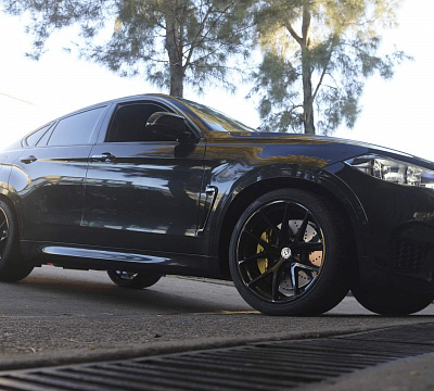 Фото дисков HRE P101 на BMW X6/X6 M (F16/F86)