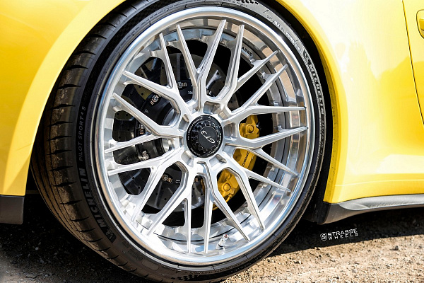 Фото дисков Strasse Wheels SV10M Deep Concave FS Глянцевый лак на Porsche 911 VII