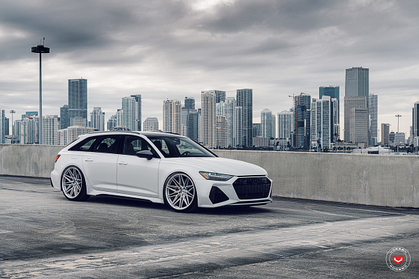 Фото дисков Vossen EVO-5R Черный глянец на Audi A/RS 6 (C8)