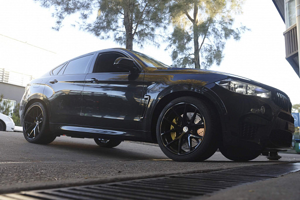 Фото дисков HRE P101 Черный глянец на BMW X6/X6 M (F16/F86)