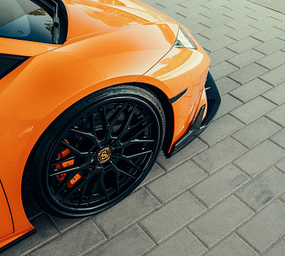 Фото дисков Strasse Wheels SV10M Deep Concave FS на Lamborghini Huracan