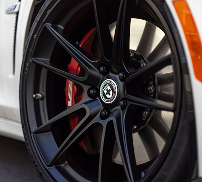 Фото дисков HRE FF04 на Cadillac CTS III