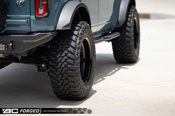 Фото дисков BC Forged LE72 // MLE72 Черный матовый на Ford Bronco