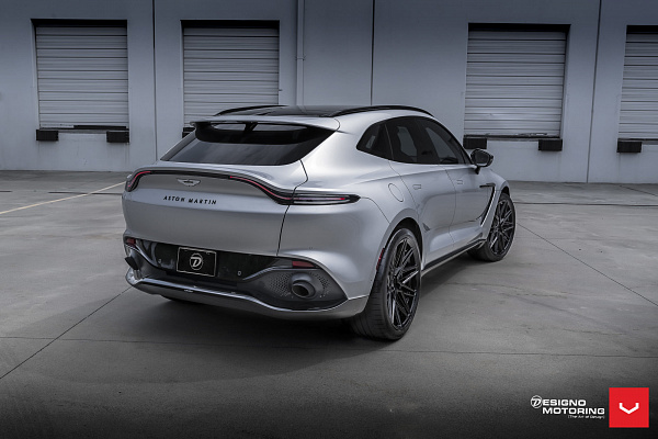 Фото дисков Vossen HF-7 Черный глянец на Aston Martin DBX