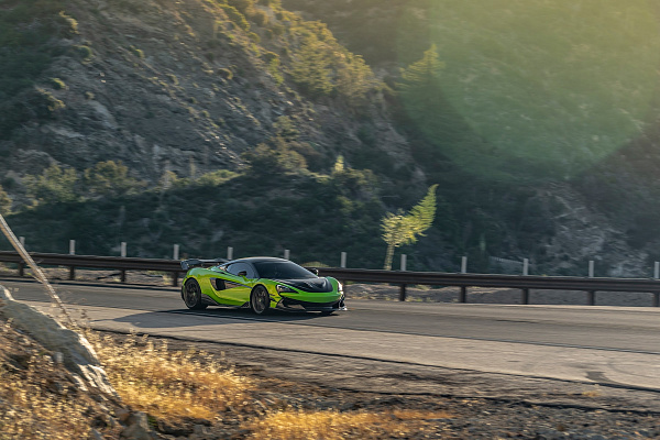 Фото дисков Brixton Forged PF14 R / RS Сатиновый темный лак на McLaren 600
