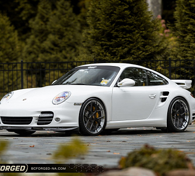 Фото дисков BC Forged HCS21 на Porsche 911 VI