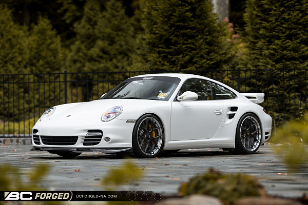 Фото дисков BC Forged HCS21 Глянцевый темный лак на Porsche 911 VI