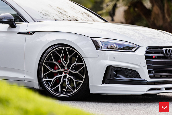 Фото дисков Vossen HF-2 Алмазная проточка на Audi A/S/RS 5 (F5)
