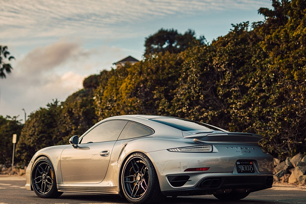 Фото дисков Strasse Wheels SV4 Deep Concave FS Другой цвет на Porsche 911 VII