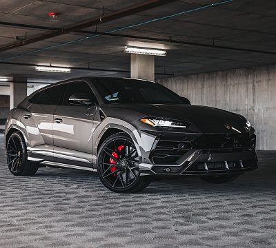 Фото дисков Brixton Forged PF8 на Lamborghini Urus