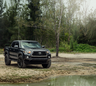 Фото дисков Vossen HF6-5 на Toyota Tacoma III