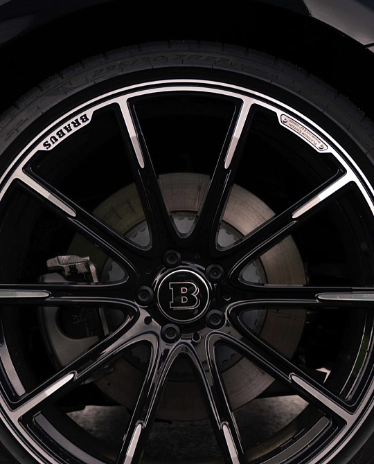 Фото дисков Monoblock Z (Platinum Edition) Черный глянец на Mercedes-Benz EQS