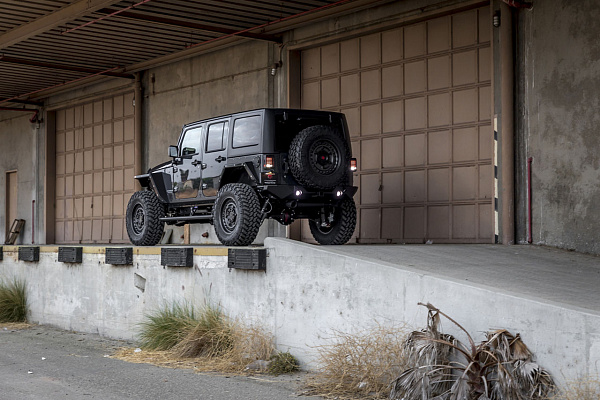 Фото дисков Black Rhino ARMORY Черный матовый на Jeep Wrangler III (JK)