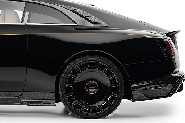 Фото дисков Mansory FD.15 Черный глянец на Rolls-Royce Spectre