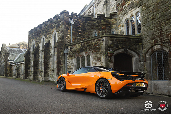 Фото дисков Vossen S17-01 Глянцевый темный лак на McLaren 720S