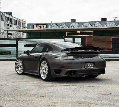 Фото дисков HRE 300 на Porsche 911 VII