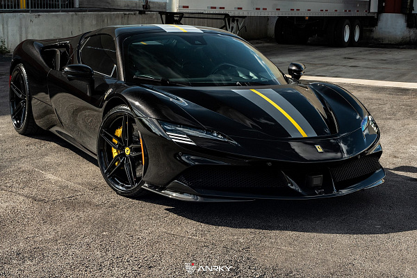 Фото дисков Anrky AN17 Черный глянец на Ferrari SF90