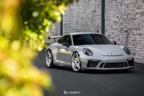 Фото дисков Anrky S3-X1 Глянцевый лак на Porsche 911 VII