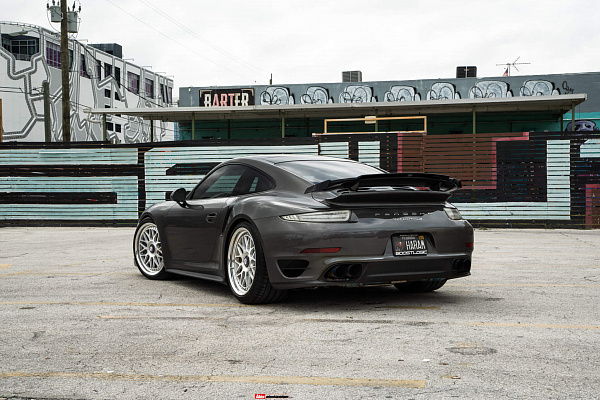 Фото дисков HRE 300 Глянцевый лак на Porsche 911 VII