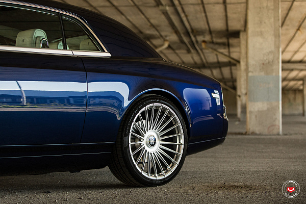 Фото дисков Vossen S17-13 Глянцевый лак на Rolls-Royce Phantom