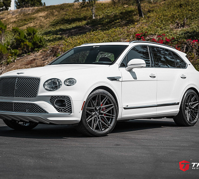 Фото дисков Vossen HF-7 на Bentley Bentayga