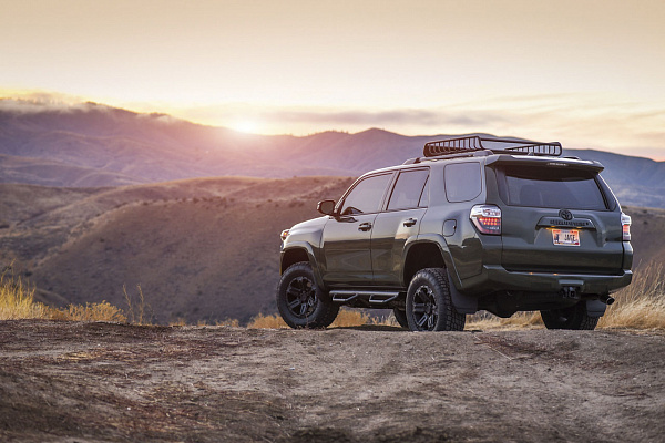Фото дисков Black Rhino WANAKA  на Toyota 4Runner V