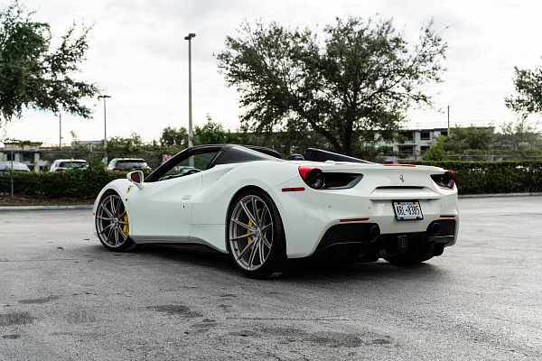 Ferrari 488 Spider