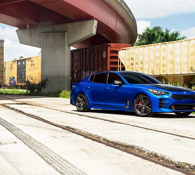 Фото дисков Vossen HF-1 на Kia Stinger