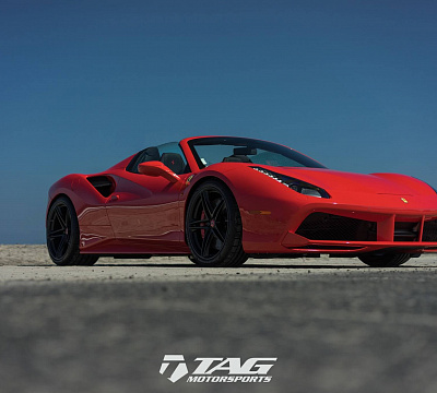 Фото дисков HRE P207 на Ferrari 488
