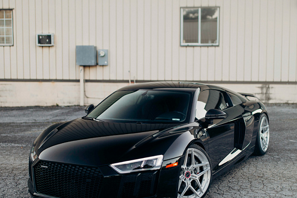Фото дисков Brixton Forged WR7 Глянцевый лак на Audi R8 (4S)