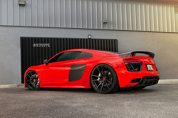 Фото дисков Strasse Wheels SV1 Deep Concave Monoblock Другой цвет на Audi R8 (4S)