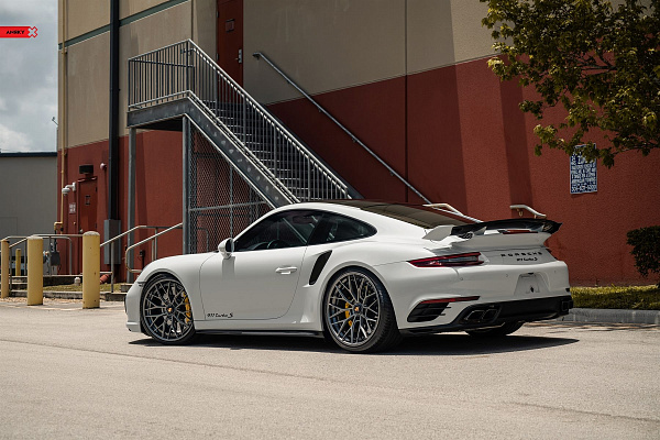 Фото дисков Anrky AN30 Сатиновый графит на Porsche 911 VII