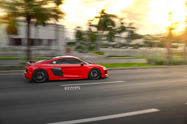 Фото дисков Strasse Wheels SV1 Deep Concave Monoblock Другой цвет на Audi R8 (4S)
