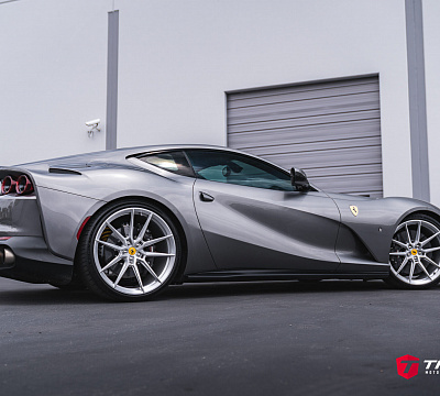 Фото дисков NOVITEC NF8 на Ferrari 812