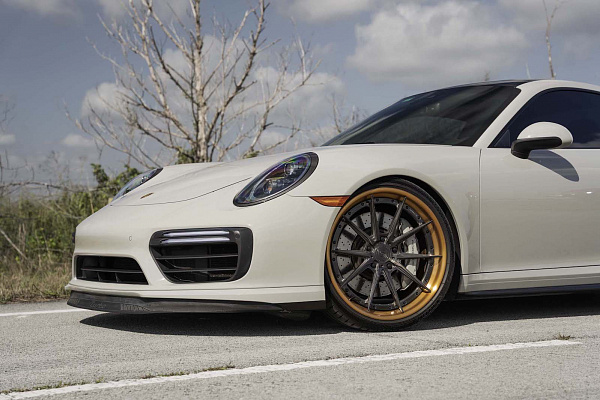 Фото дисков Strasse Wheels SV10 Deep Concave FS Другой цвет на Porsche 911 VII