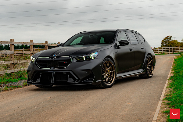 Фото дисков Vossen HFX-2 (5-Lug) Сатиновая темная бронза на BMW 5/M5 (G60/G90)