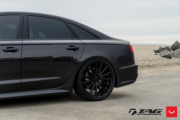 Фото дисков Vossen VFS-2 Черный глянец на Audi A/RS 6 (C7)