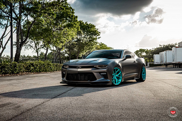 Фото дисков Vossen S21-01 Другой цвет на Chevrolet Camaro VI