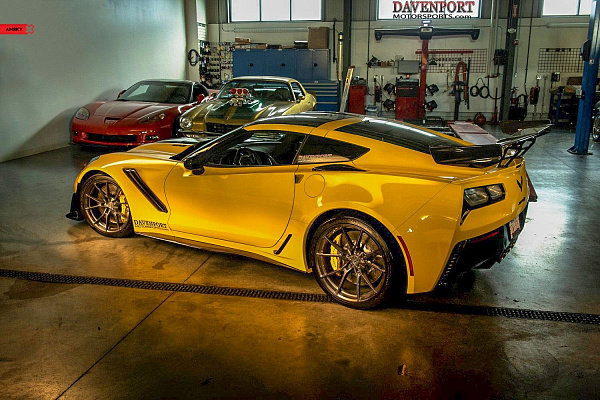 Фото дисков Anrky AN12 Глянцевый темный лак на Chevrolet Corvette C7