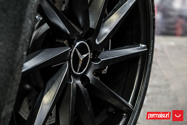 Фото дисков Vossen CVT Черный сатин на Mercedes-Benz CLA (C118, X118)