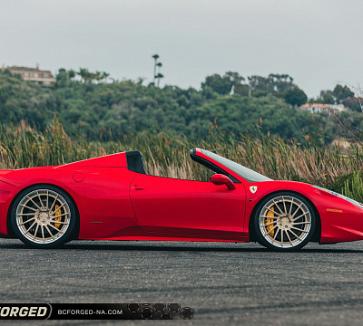 Фото дисков BC Forged HCA215 на Ferrari 458
