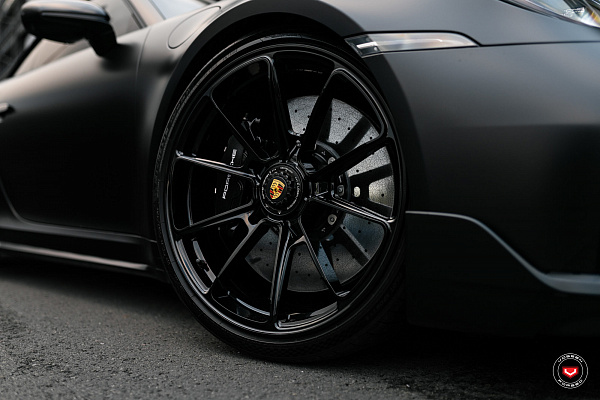 Фото дисков Vossen RS92 Черный глянец на Porsche 911 VIII