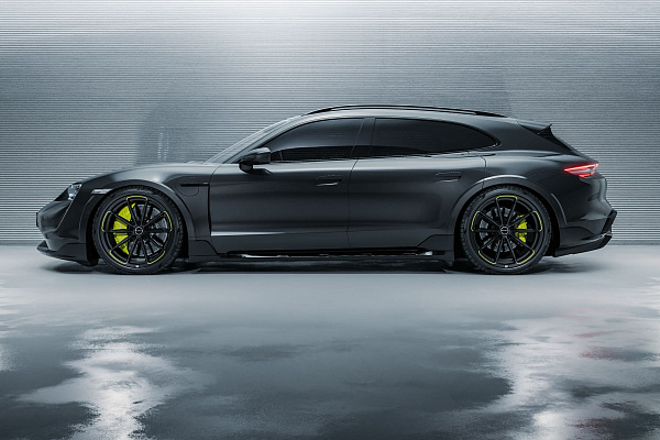 Фото дисков Brixton Forged R11-RS Черный глянец на Porsche Taycan I