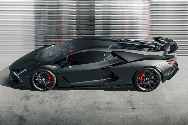 Фото дисков Brixton Forged PF13 R / RS Черный сатин на Lamborghini Revuelto