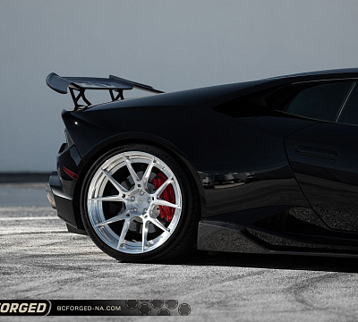 Фото дисков BC Forged HCA165 на Lamborghini Huracan