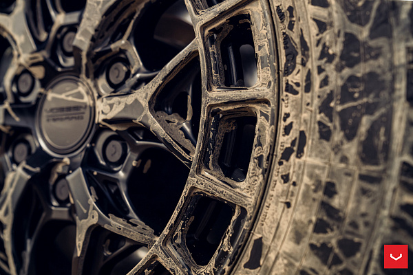 Фото дисков Vossen HFX-1 (6-Lug) Черный глянец на Lexus GX III