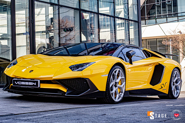 Фото дисков NOVITEC NL4 Глянцевый лак на Lamborghini Aventador